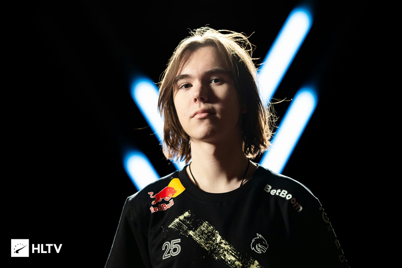 HLTV主编谈NiKo转会Falcons传闻，并对m0NESY未来进行猜测