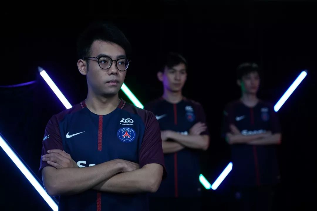 先以步伐控