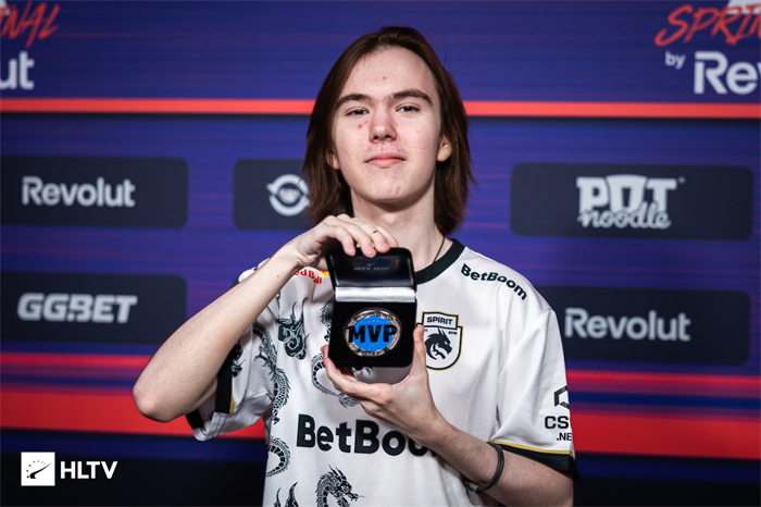 PP牛头英勇狂开 钦元狗头团战收割不输队长 Icon队赢下首局