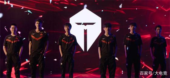 FunPlus Phoenix 和 Top Esports 在 LPL 分裂 2 2025 中取得胜利