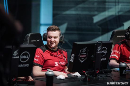 A队离重铸荣光还有多远？