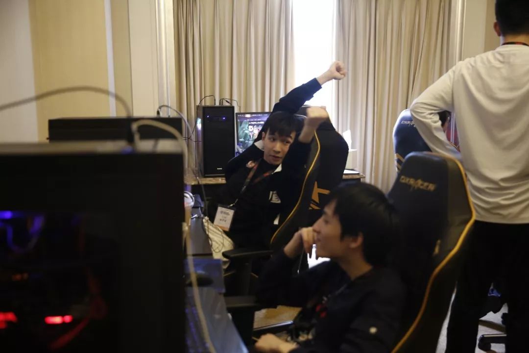 【战报】2021KPL春季赛常规赛第二轮W3D2，南京Hero久竞 3-1 RW侠